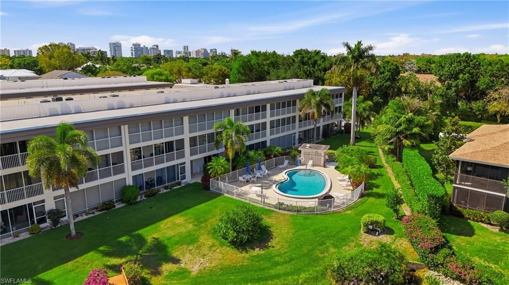3150 Binnacle Dr, Unit 318, Naples, FL 34103 Photo