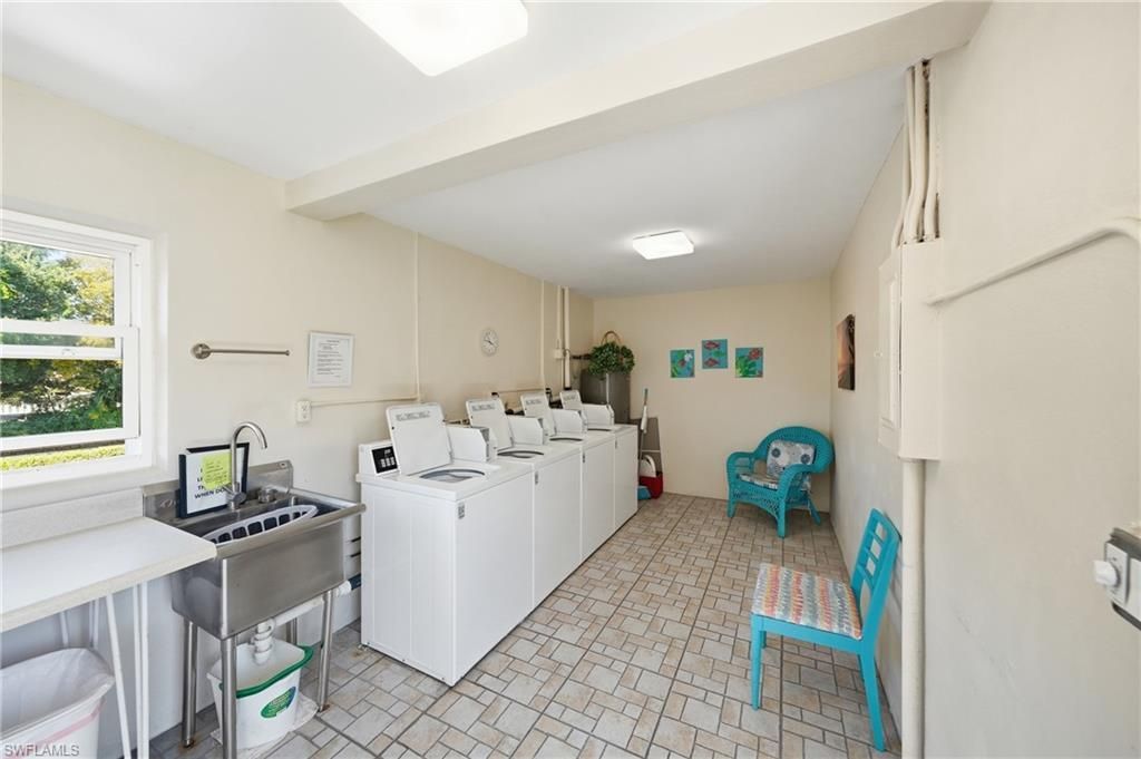 3150 Binnacle Dr, Unit 318, Naples, FL 34103 Photo