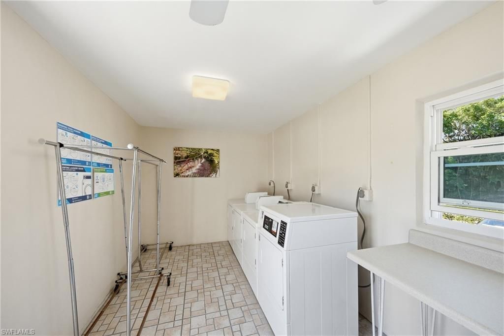 3150 Binnacle Dr, Unit 318, Naples, FL 34103 Photo