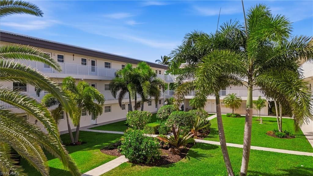 3150 Binnacle Dr, Unit 318, Naples, FL 34103 Photo