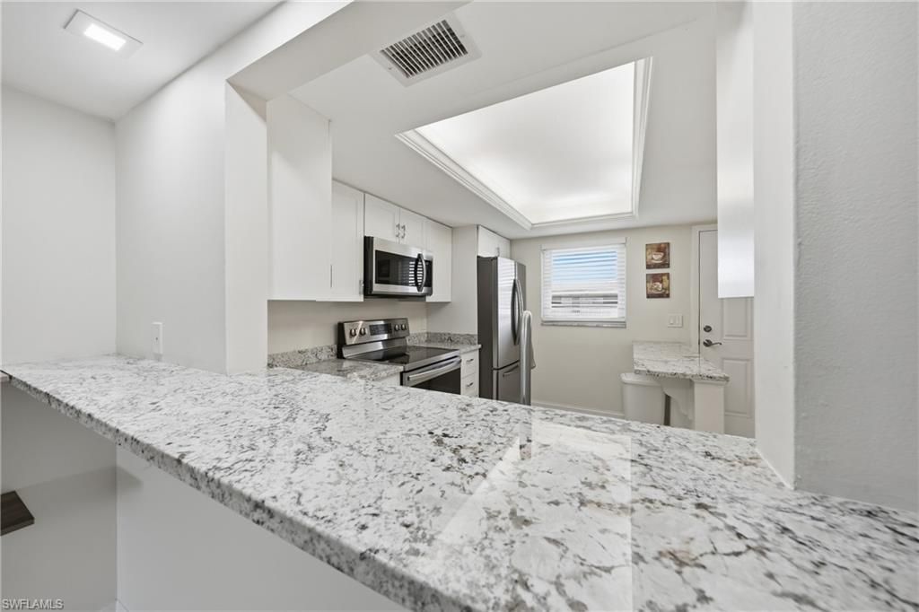 3150 Binnacle Dr, Unit 318, Naples, FL 34103 Photo