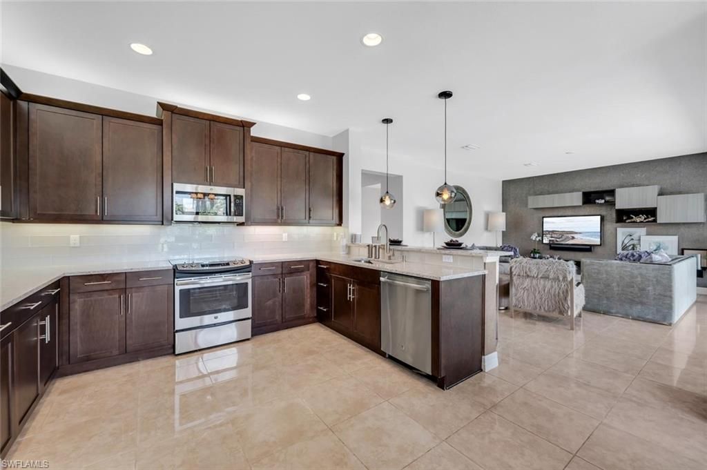 13539 Mandarin Cir, Naples, FL 34109 Photo