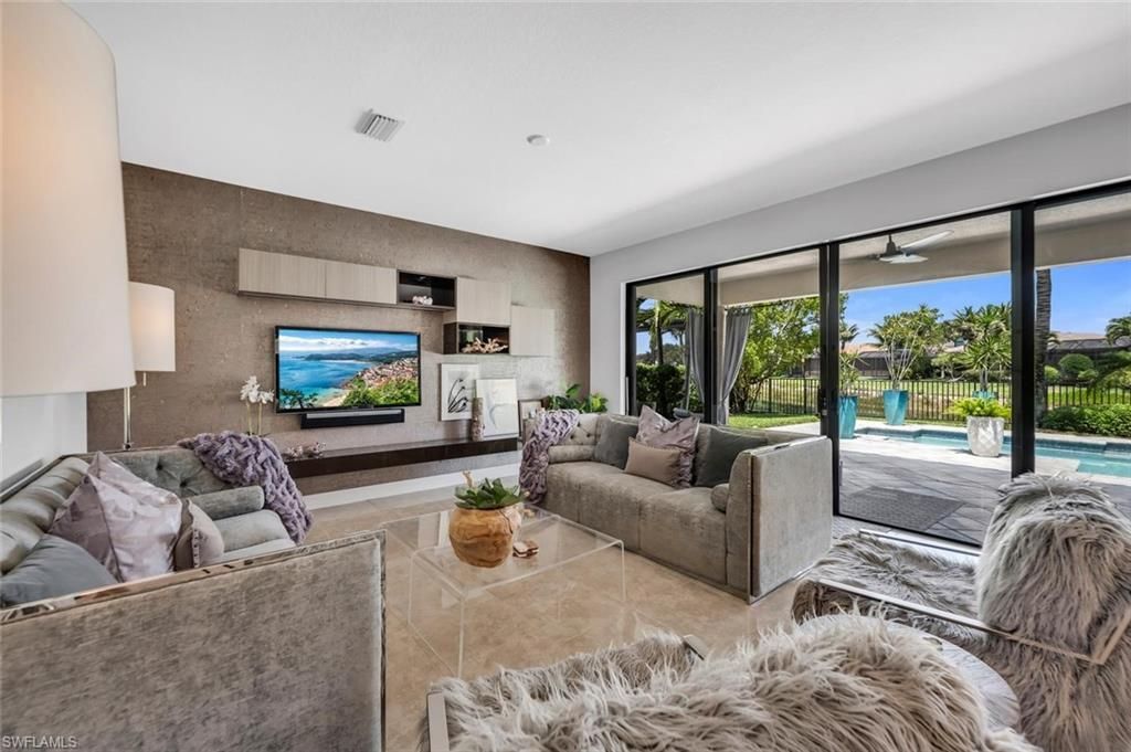13539 Mandarin Cir, Naples, FL 34109 Photo