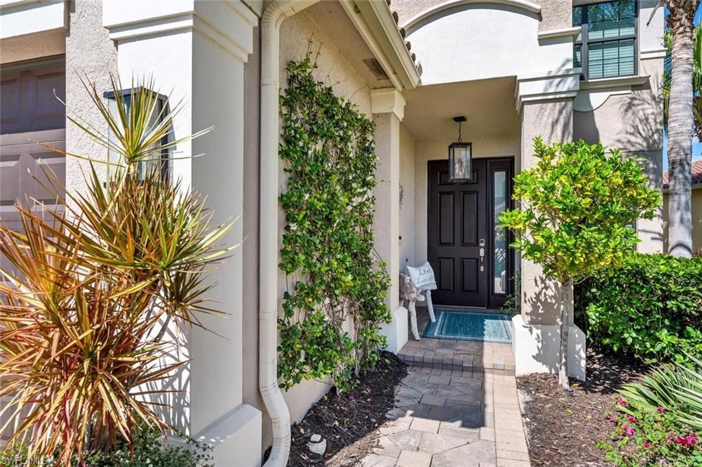 13539 Mandarin Cir, Naples, FL 34109 Photo