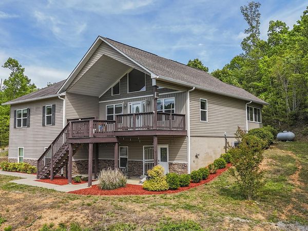 365 Meadowbrook Lane, Trenton, GA 30752