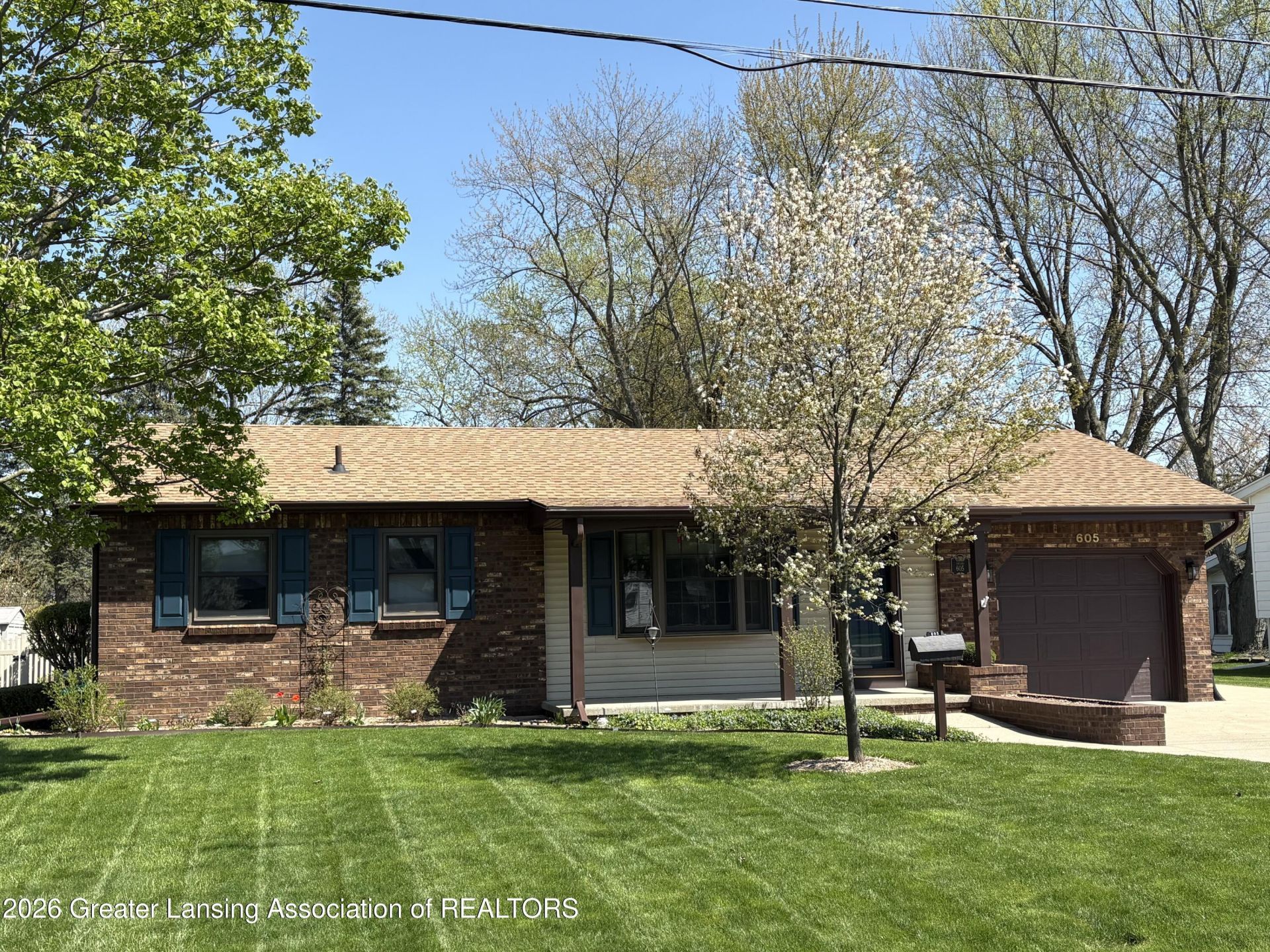 605 S Kibbee Street, Saint Johns, MI 48879 Main Photo