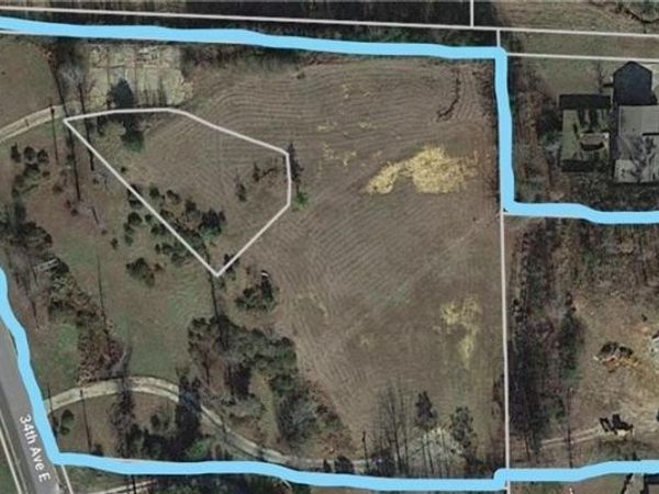 403 34th Avenue E, Tuscaloosa, AL 35404