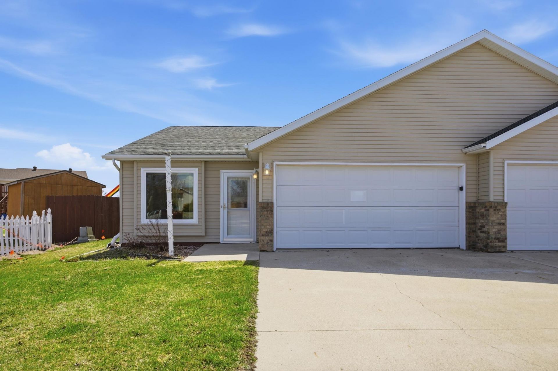 3413 38th Street S primary photo