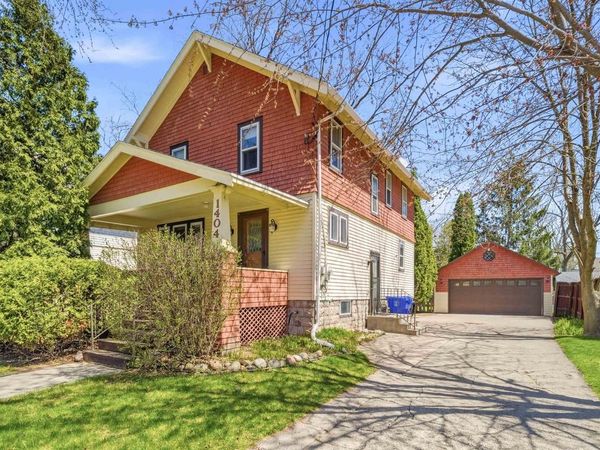 1404 N SUPERIOR STREET, Appleton, WI 54911