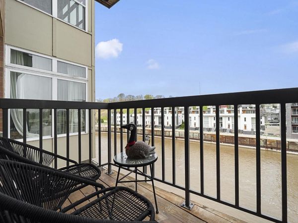 1905 N Water STREET, Unit 204, Milwaukee, WI 53202