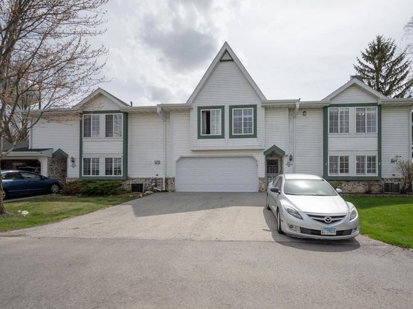 N75W23470 Water Tower COURT, Unit B4, Sussex, WI 53089