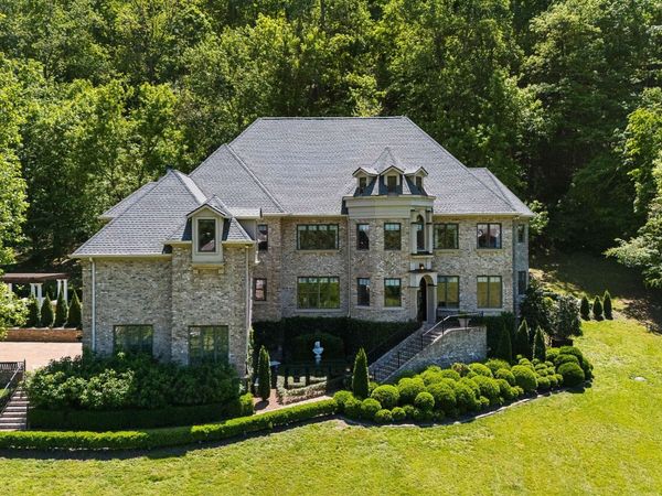 1060 Natchez Valley Ln , Franklin, TN 37064