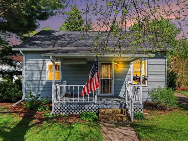 402 S Jefferson Street, Sturgis, MI 49091