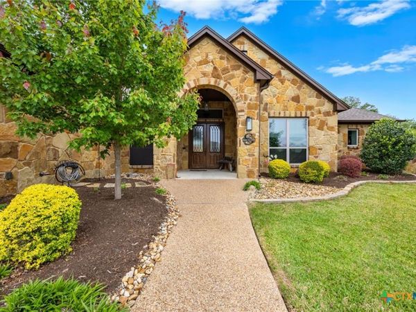 3070 Pecan Meadow Drive , Belton, TX 76513