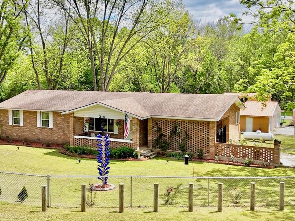 215 W Main Street, Evening Shade, AR 72532