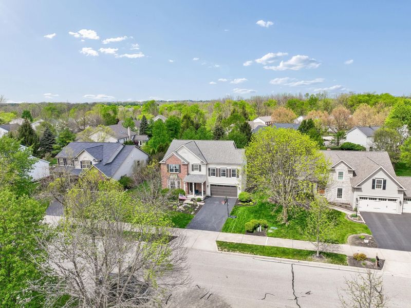 7710 Tullymore Drive, Dublin, OH 43016 Photo 2