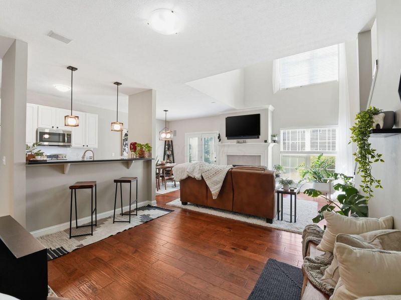 2325 Village At Bexley Drive, Columbus, OH 43209 Photo 3