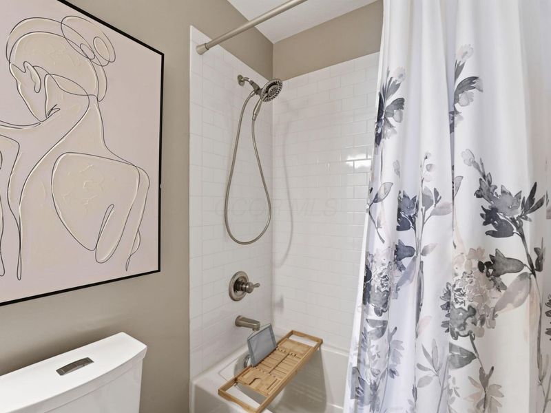 2325 Village At Bexley Drive, Columbus, OH 43209 Photo 47