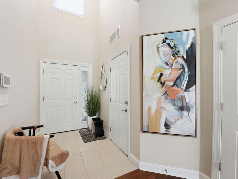 2325 Village At Bexley Drive, Columbus, OH 43209 Photo 6