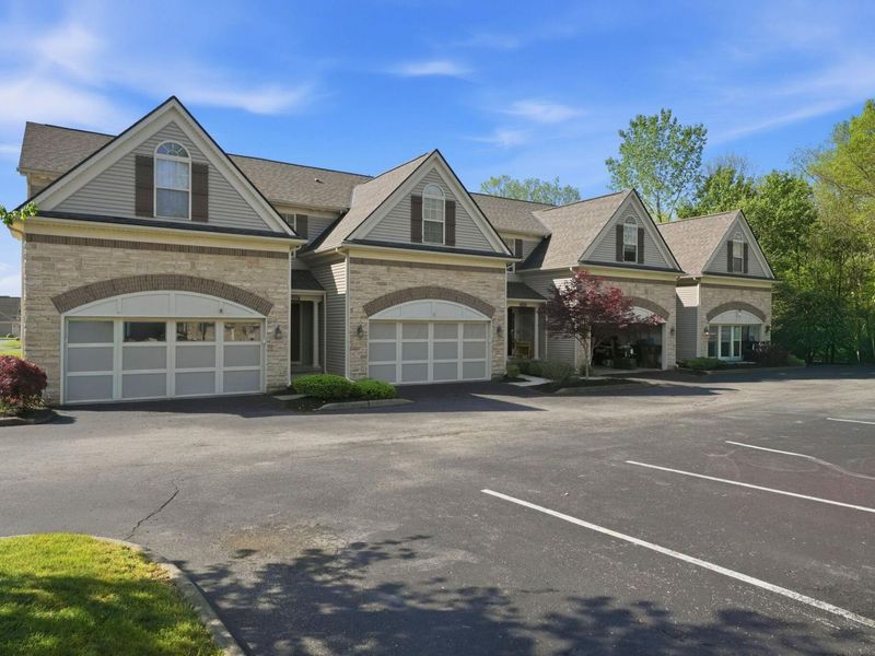 2325 Village At Bexley Drive, Columbus, OH 43209 Photo 60