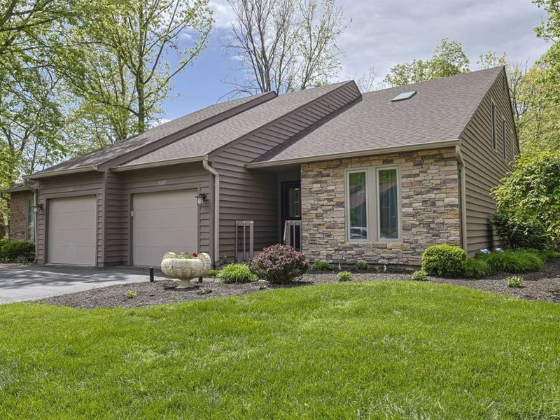 5339 Hickory Trail Lane, Blue Ash, OH 45242 Photo 2