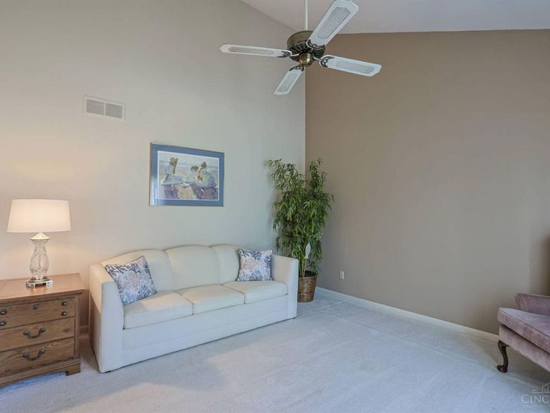 5339 Hickory Trail Lane, Blue Ash, OH 45242 Photo 8