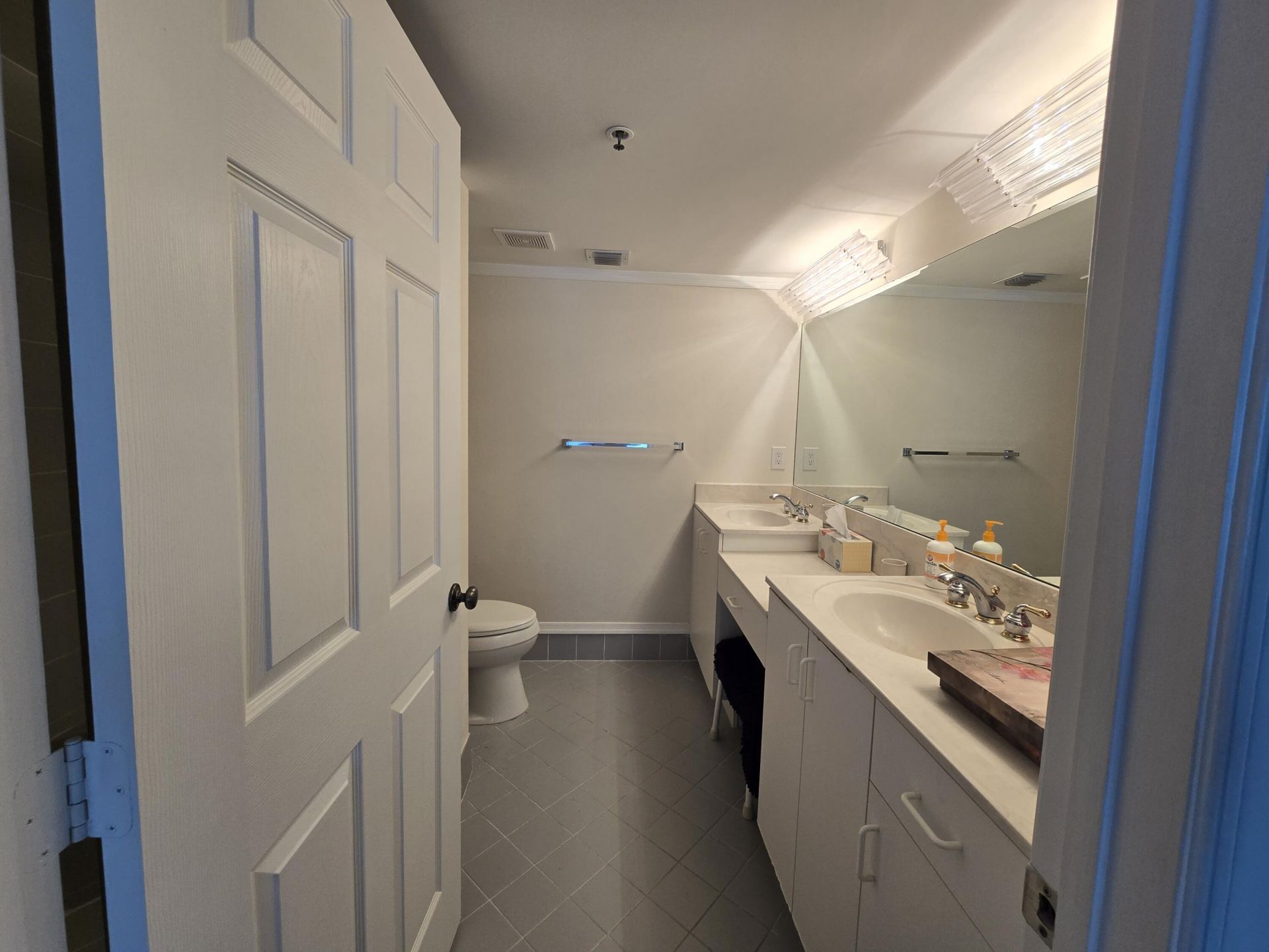 12547 Imperial Isle Drive, Unit 304, Boynton Beach, FL 33437 Photo