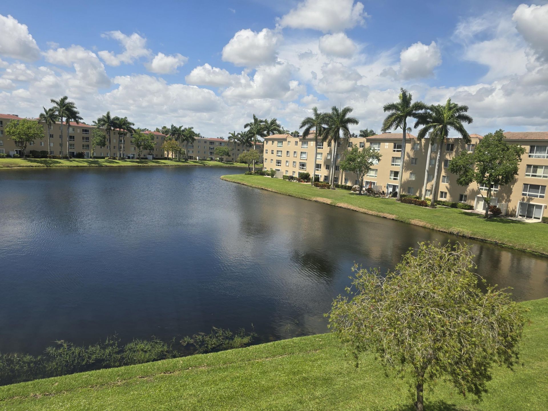 12547 Imperial Isle Drive, Unit 304, Boynton Beach, FL 33437 Photo