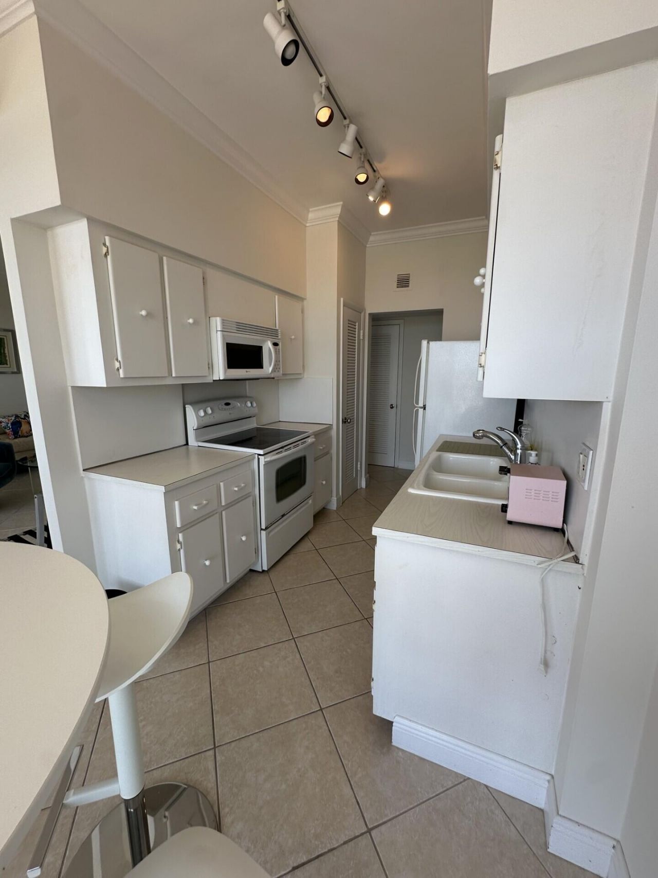 3800 Washington Road, Unit 1208, West Palm Beach, FL 33405 Photo