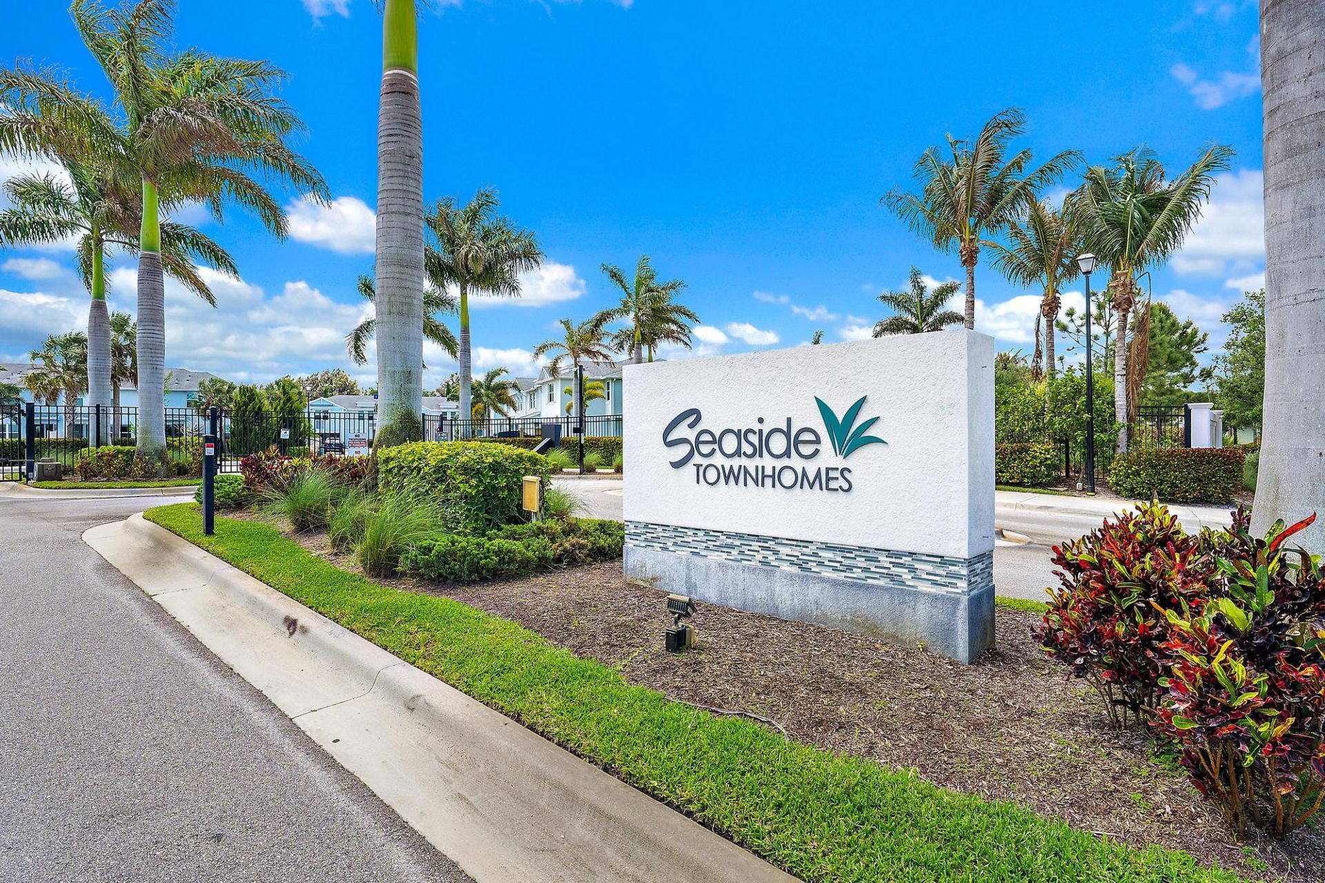 327 SE Halifax Lane, Stuart, FL 34994 Photo