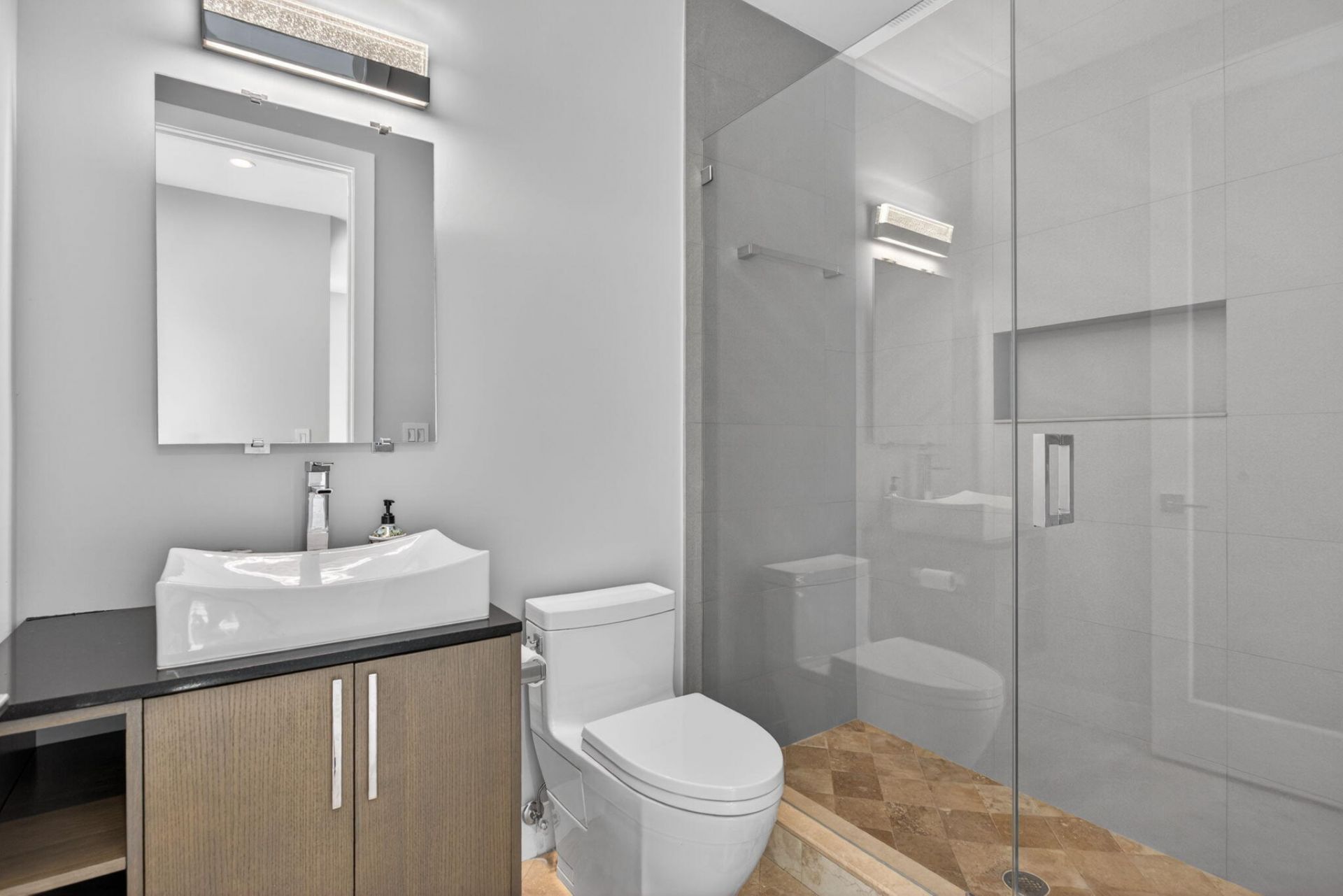 915 SE 2nd Court, Fort Lauderdale, FL 33301 Photo