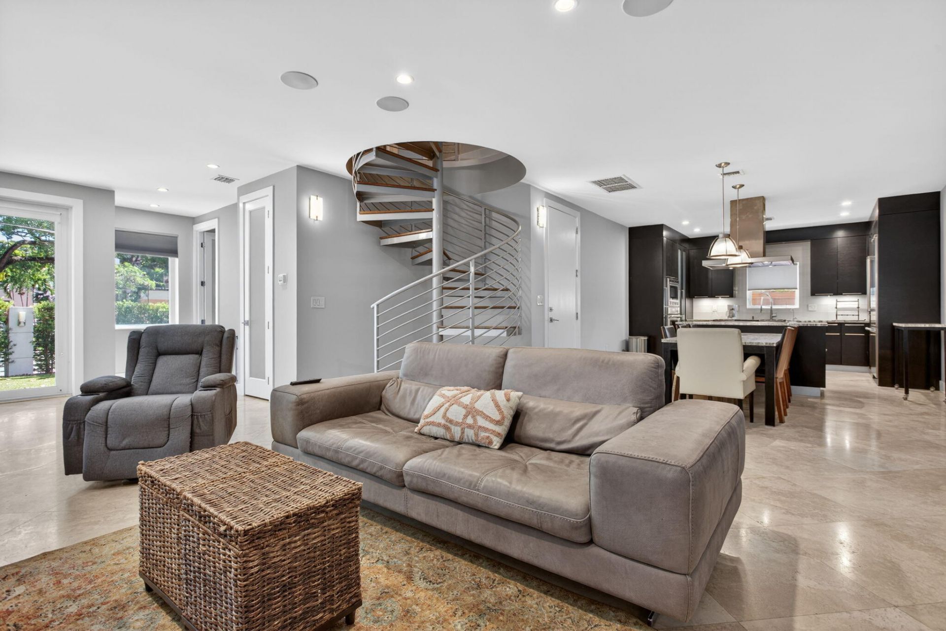 915 SE 2nd Court, Fort Lauderdale, FL 33301 Photo