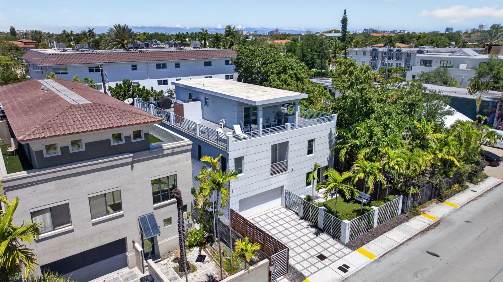 915 SE 2nd Court, Fort Lauderdale, FL 33301 Photo