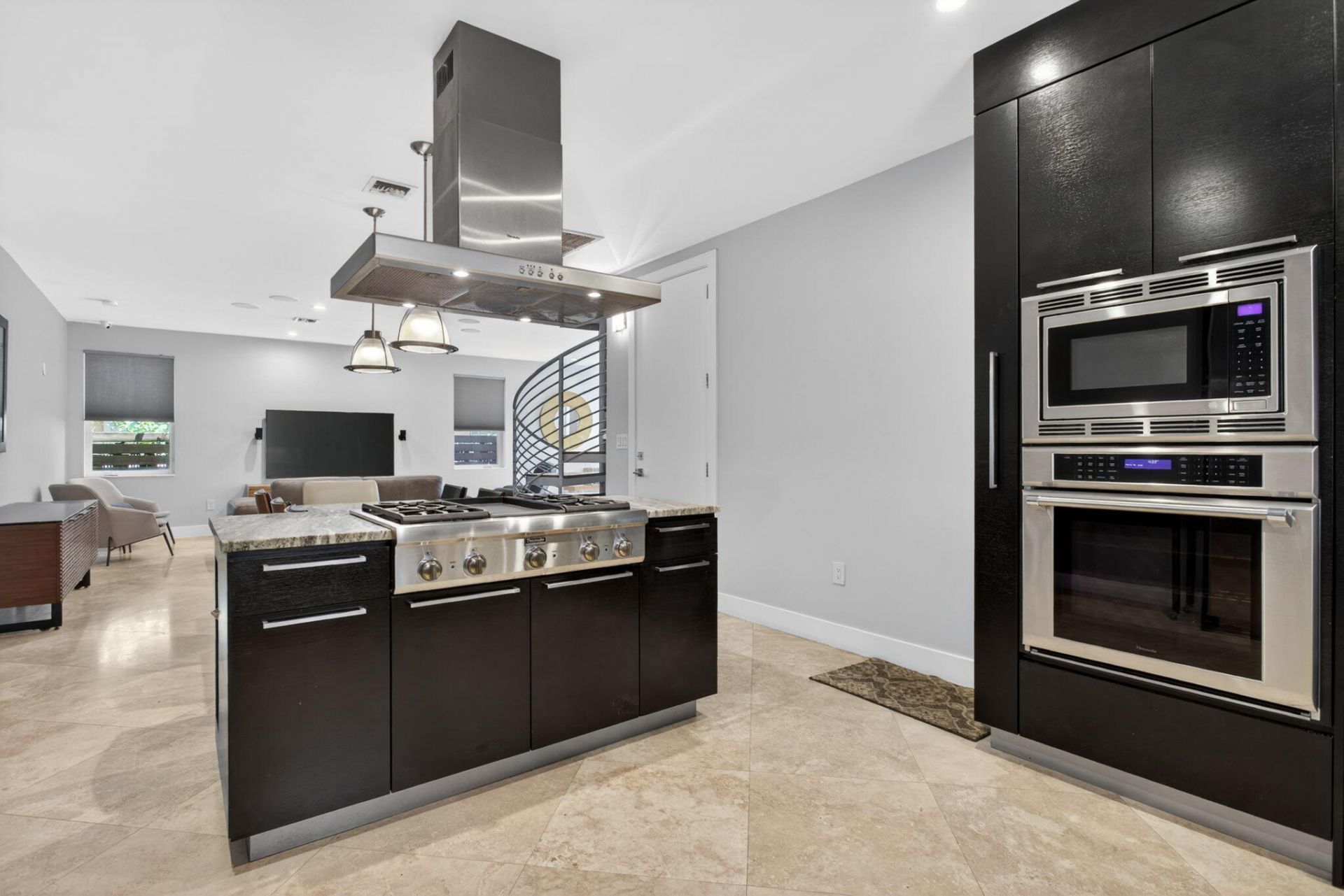 915 SE 2nd Court, Fort Lauderdale, FL 33301 Photo