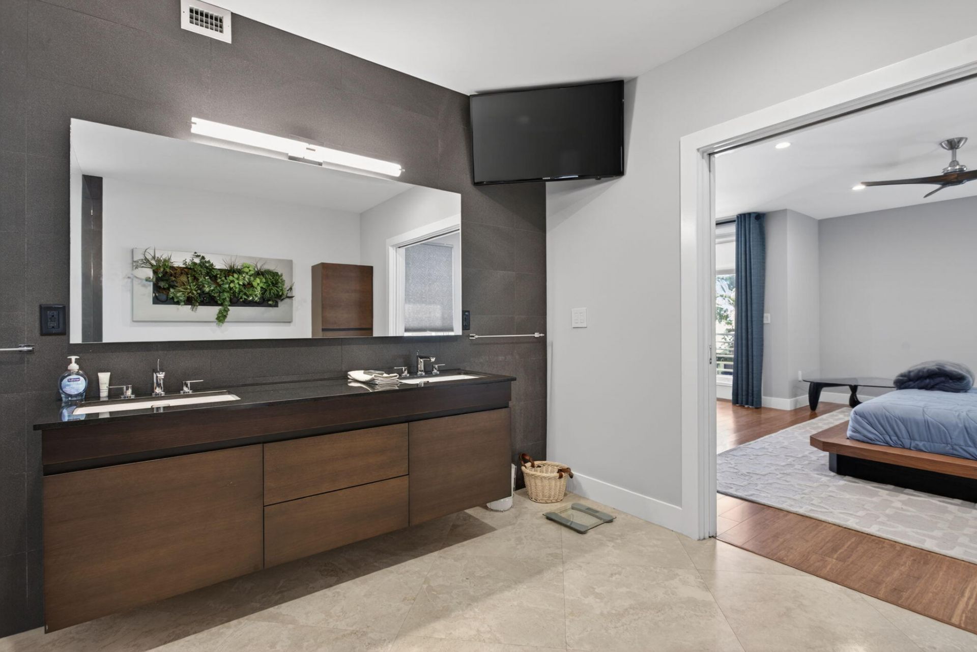 915 SE 2nd Court, Fort Lauderdale, FL 33301 Photo