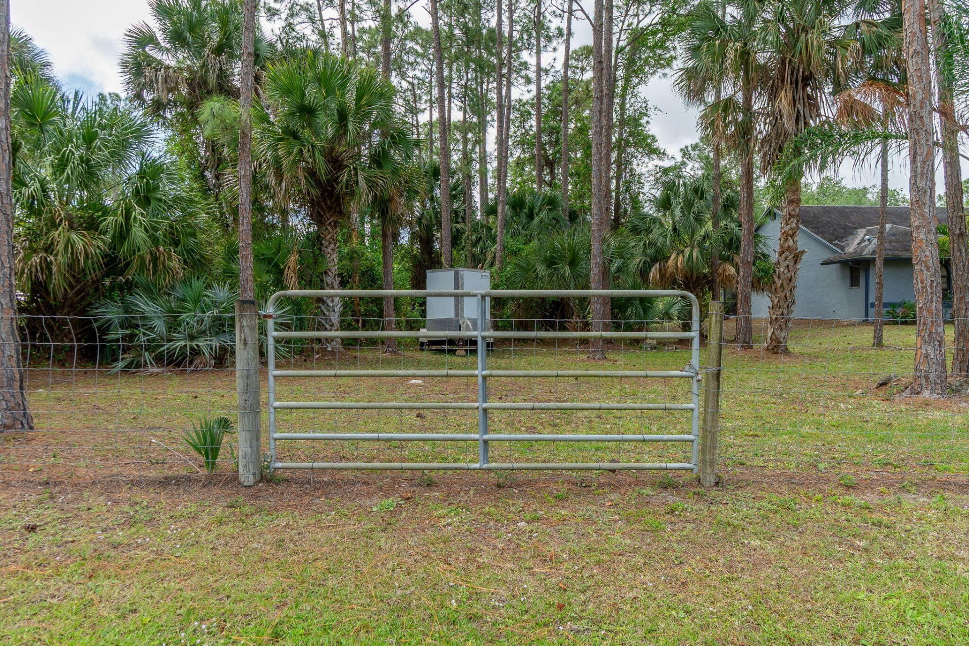 15578 89th Place N, The Acreage, FL 33470 Photo