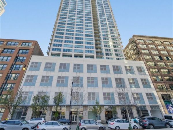 701 S Wells Street, Unit 1002, Chicago, IL 60607