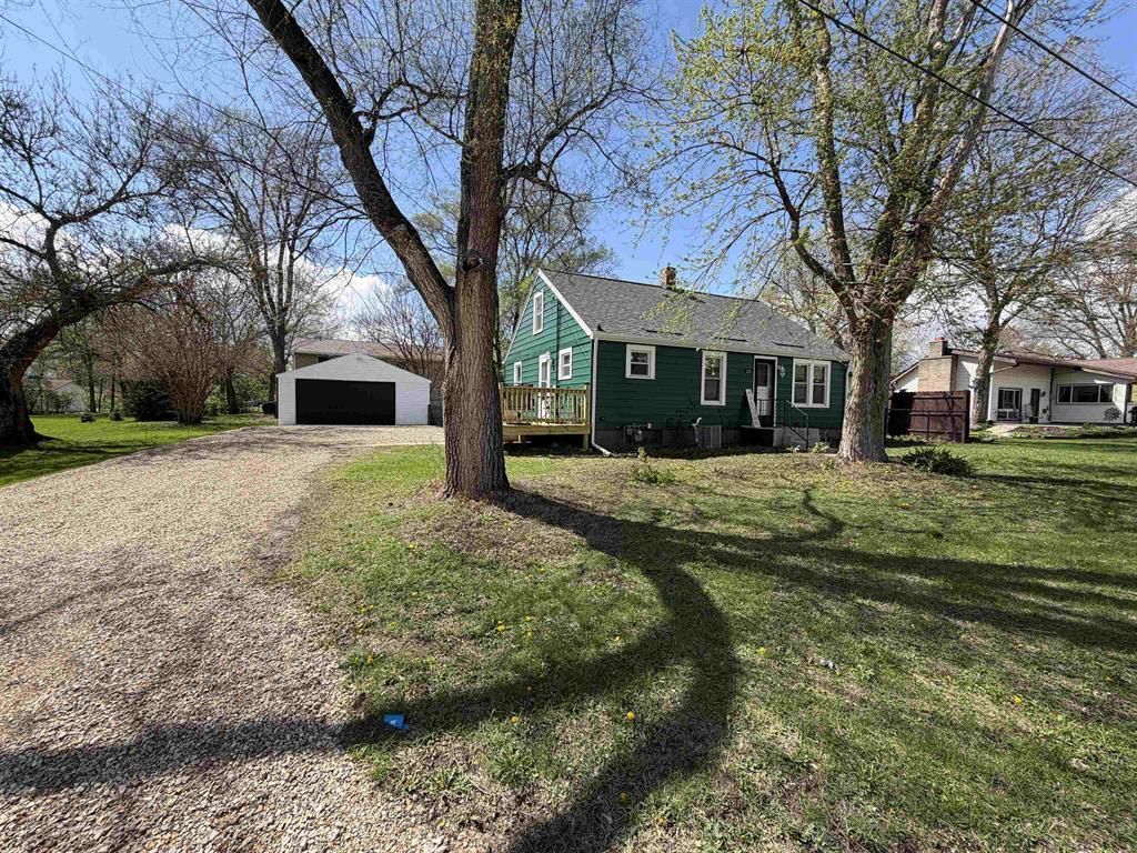 216 S Washington Street , Byron, IL 61010