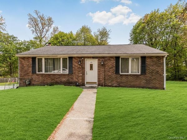 69 Cedar Avenue , New Windsor, NY 12553