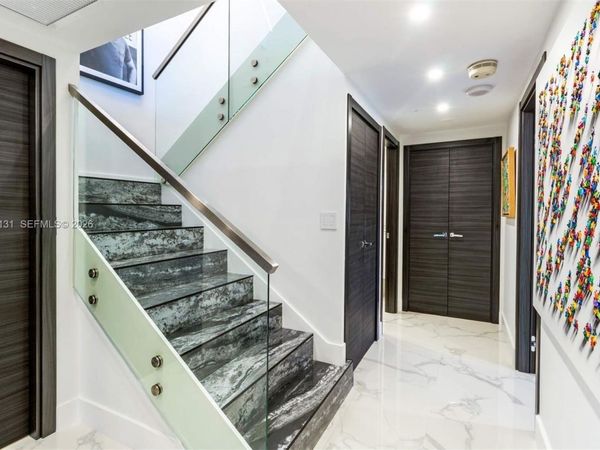 20191 E Country Club Dr , Unit TH7, Aventura, FL 33180