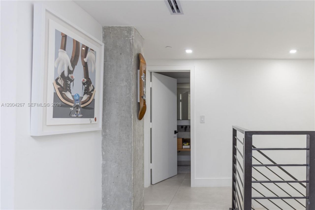 20191 E Country Club Dr , Unit TH9, Aventura, FL 33180 Photo