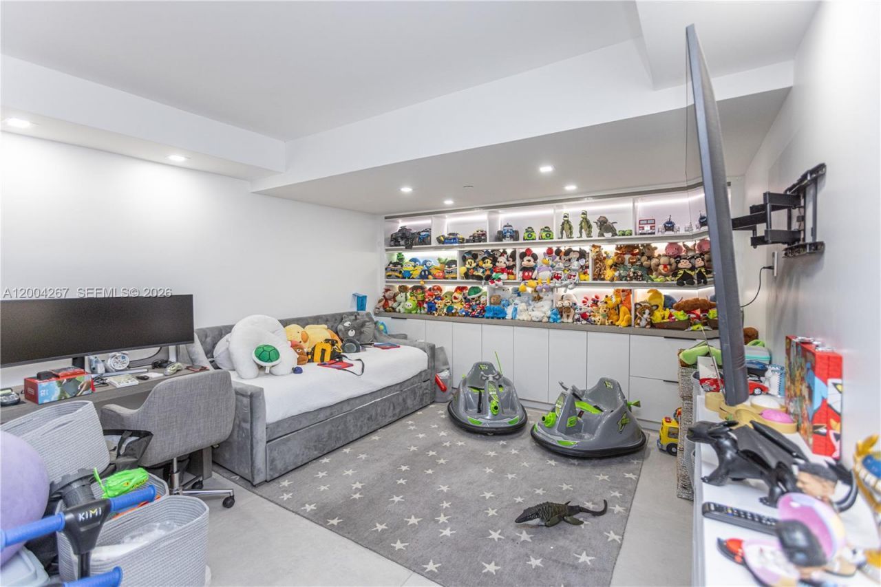 20191 E Country Club Dr , Unit TH9, Aventura, FL 33180 Photo