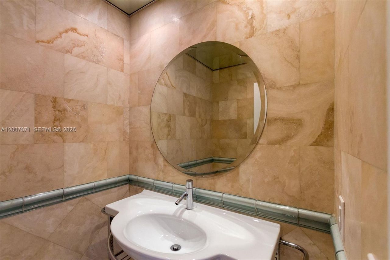 888 Brickell Key Dr, Unit 2802, Miami, FL 33131 Photo