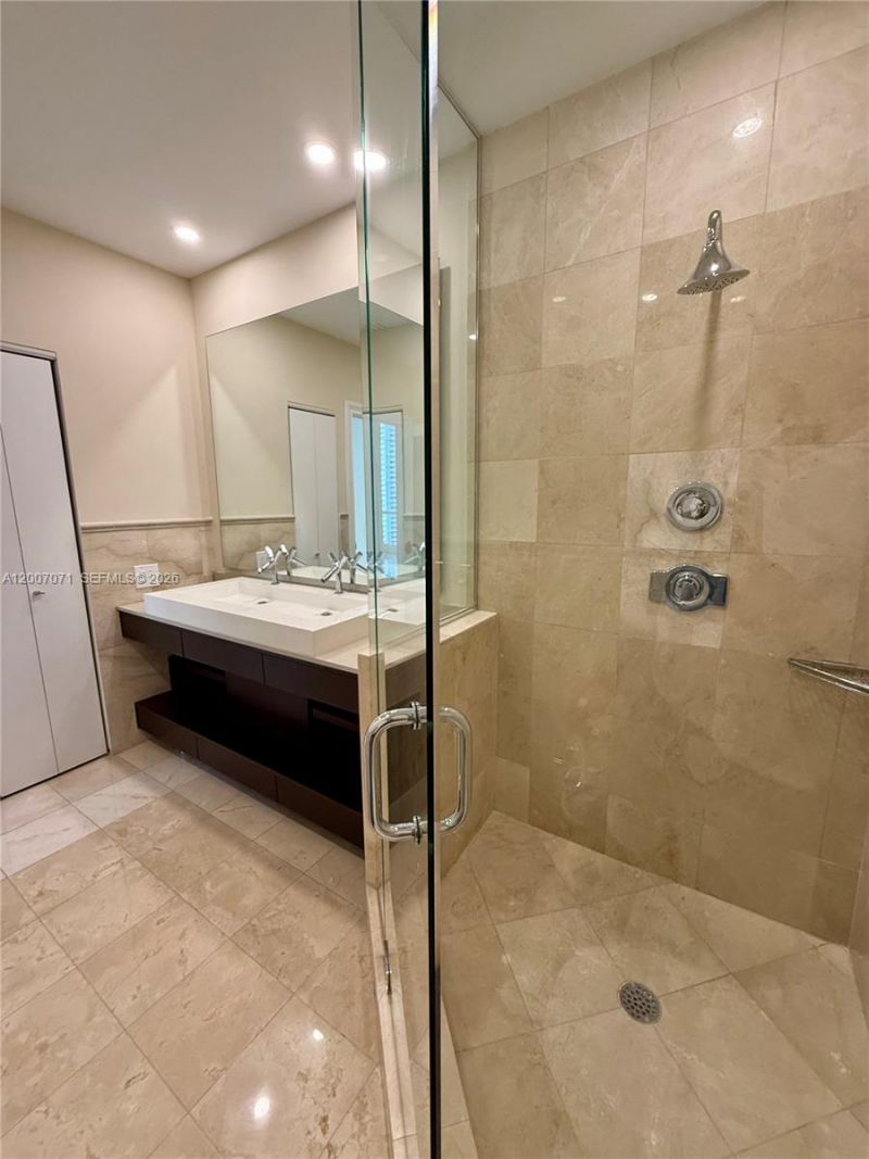 888 Brickell Key Dr, Unit 2802, Miami, FL 33131 Photo