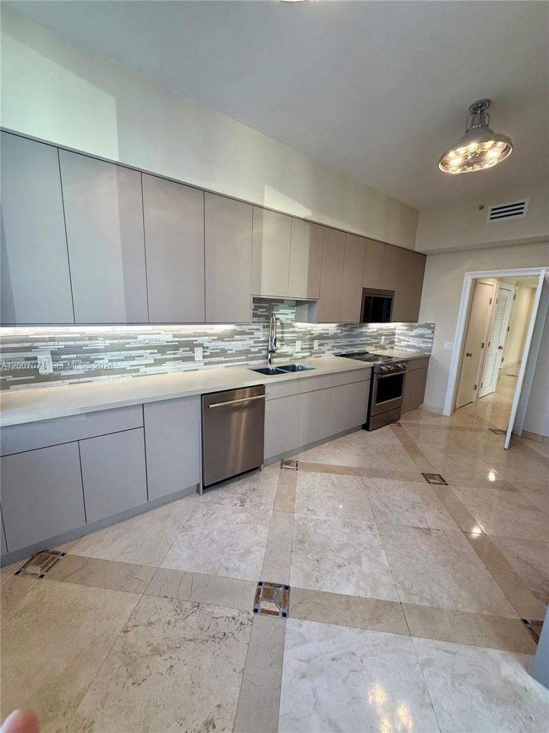888 Brickell Key Dr, Unit 2802, Miami, FL 33131 Photo