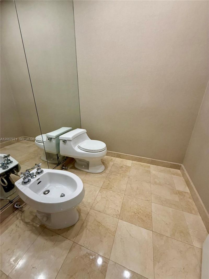 888 Brickell Key Dr, Unit 2802, Miami, FL 33131 Photo