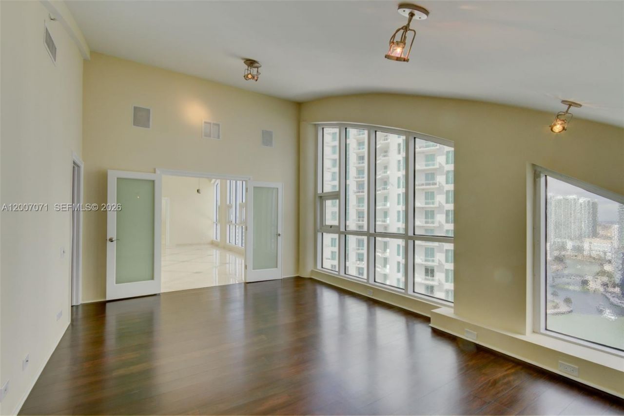 888 Brickell Key Dr, Unit 2802, Miami, FL 33131 Photo