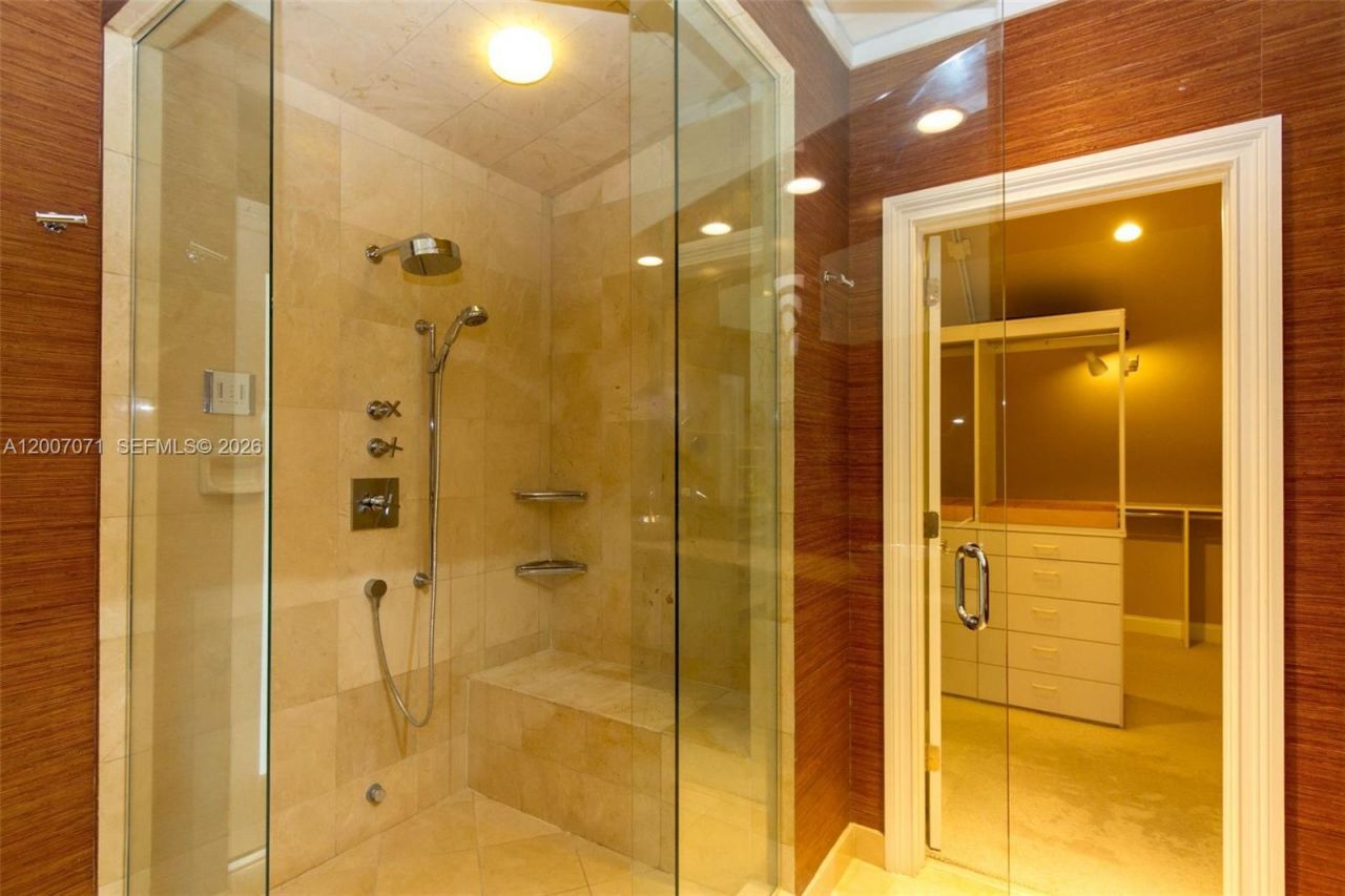 888 Brickell Key Dr, Unit 2802, Miami, FL 33131 Photo