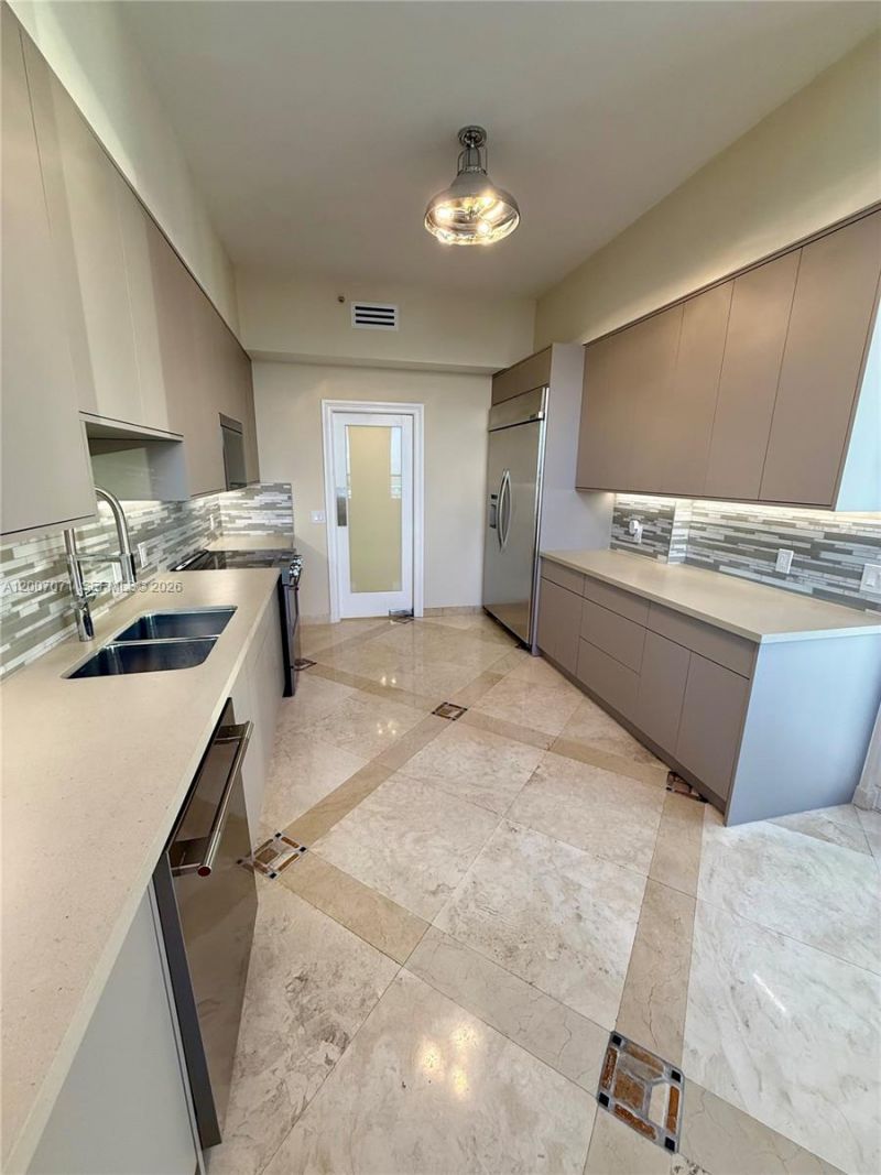 888 Brickell Key Dr, Unit 2802, Miami, FL 33131 Photo