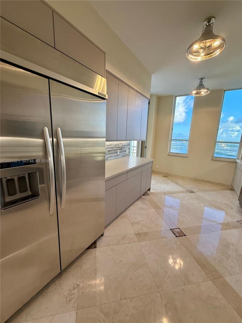 888 Brickell Key Dr, Unit 2802, Miami, FL 33131 Photo